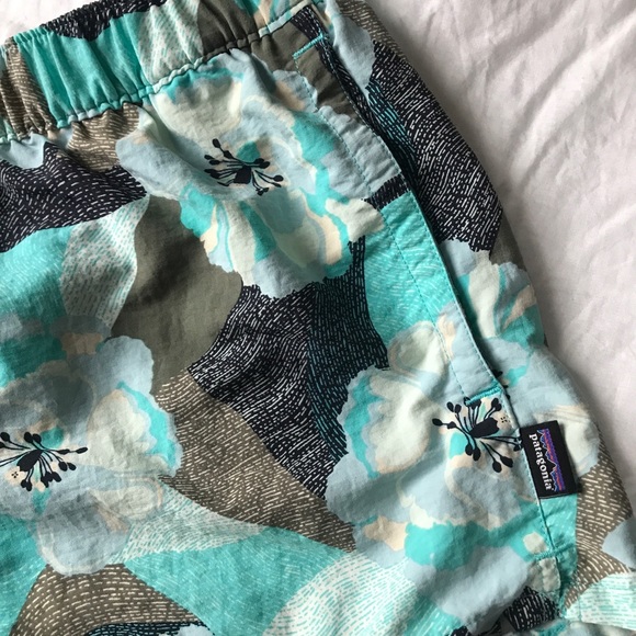 Patagonia Barely Baggies shorts M - Picture 3 of 8